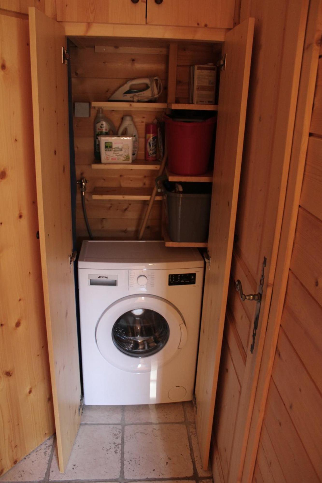 Cosy 4 Bedroom Chalet With Hot Tub Saint-Marcel (Savoie) Exterior foto