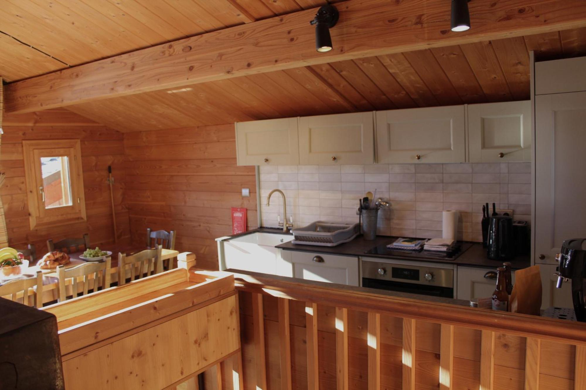 Cosy 4 Bedroom Chalet With Hot Tub Saint-Marcel (Savoie) Exterior foto